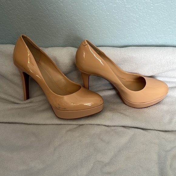 Pink Gianni Bini heals. - Picture 3 of 8